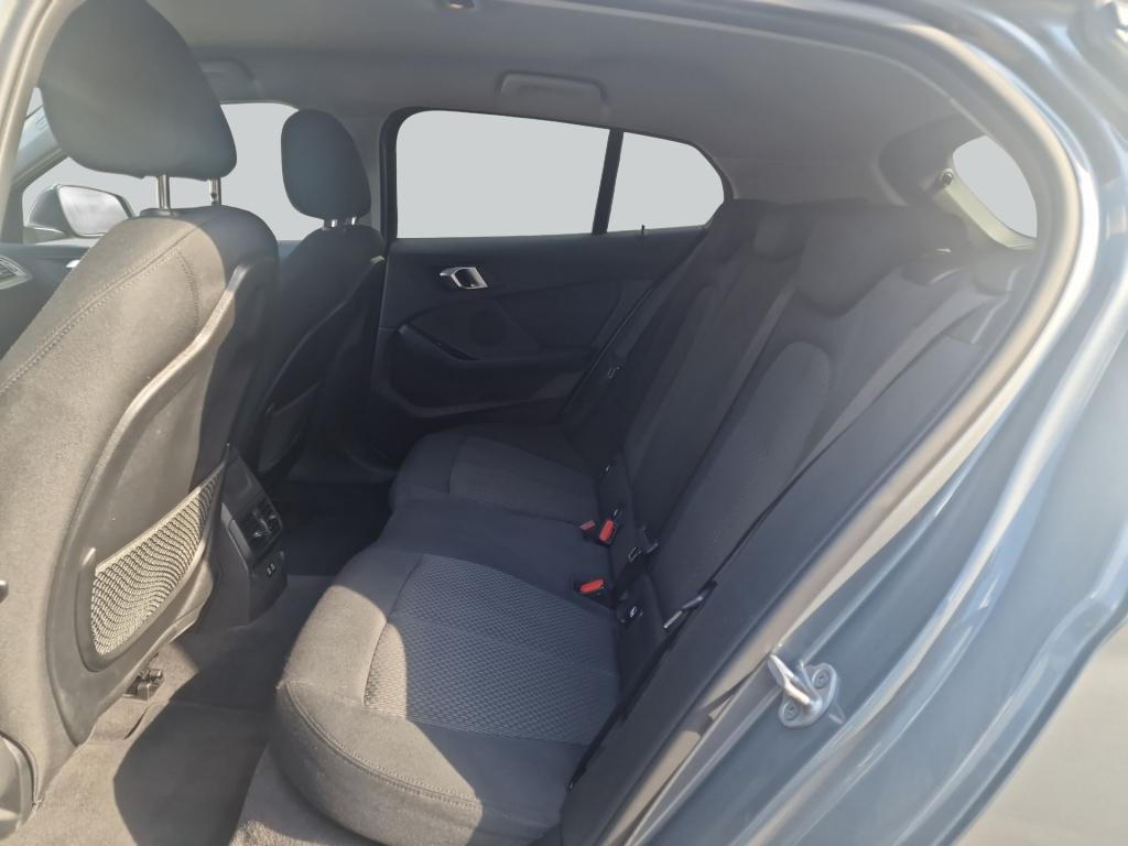 Originalaufnahme des Fahrzeugs Originalaufnahme des Fahrzeugs