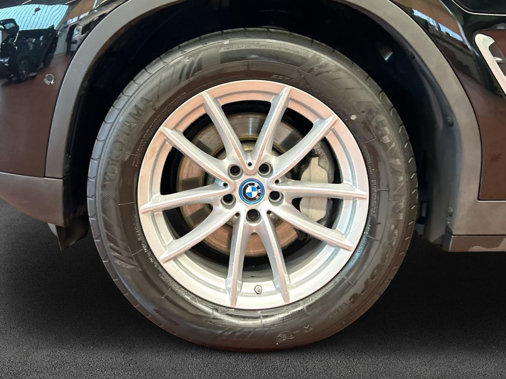 Originalaufnahme des Fahrzeugs Originalaufnahme des Fahrzeugs