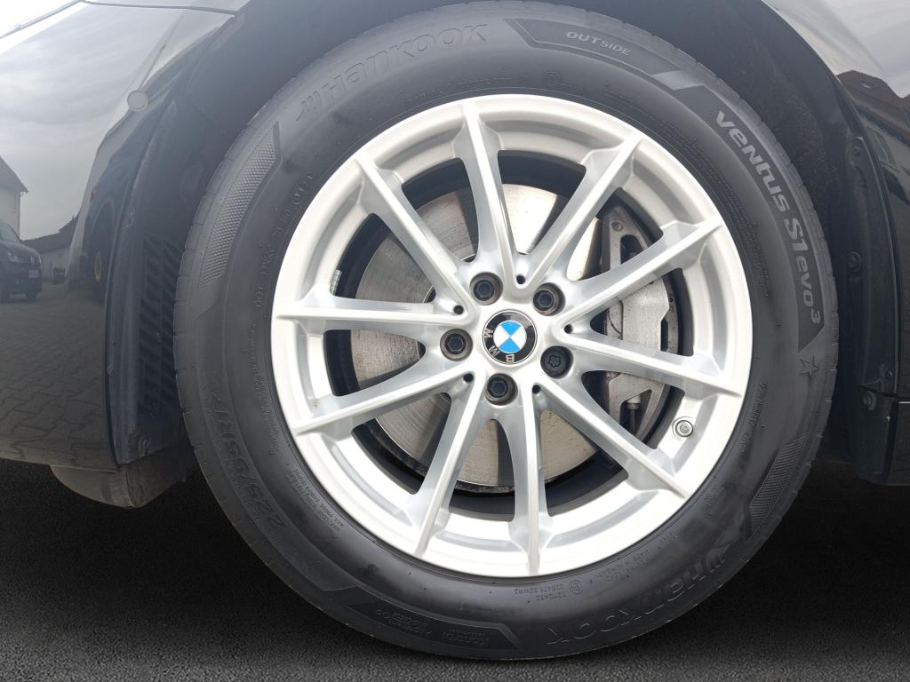 Originalaufnahme des Fahrzeugs Originalaufnahme des Fahrzeugs