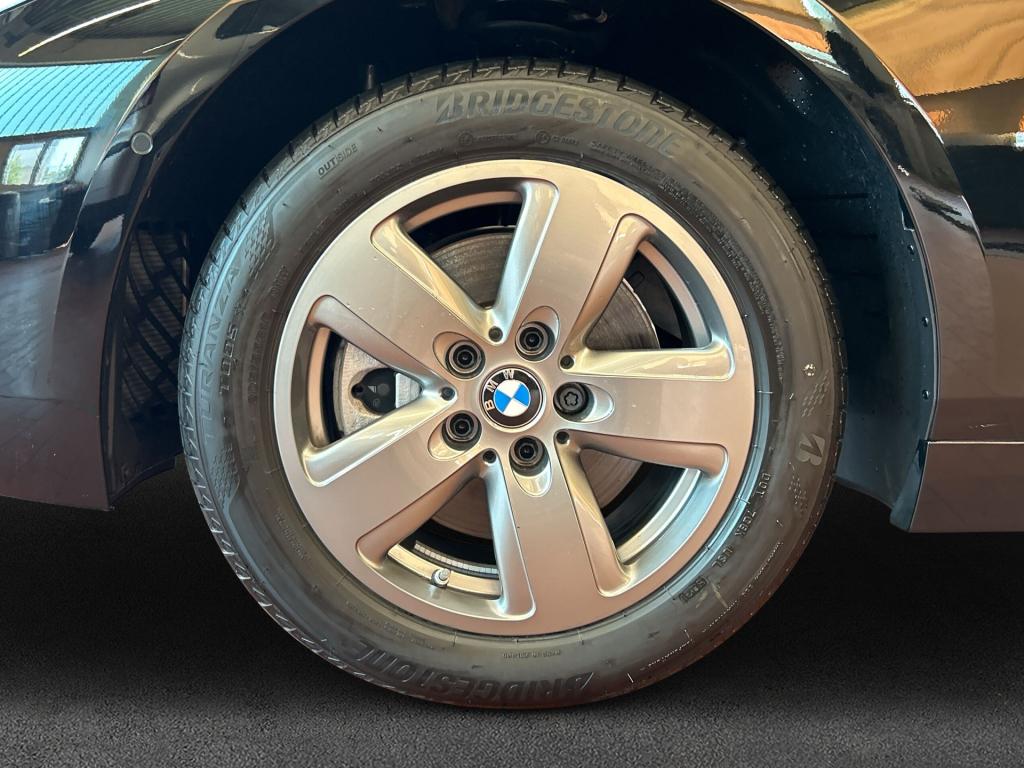 Originalaufnahme des Fahrzeugs Originalaufnahme des Fahrzeugs