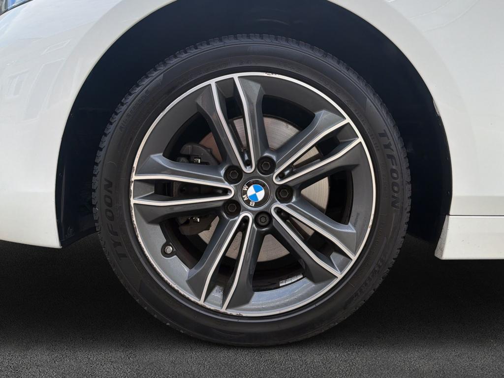 Originalaufnahme des Fahrzeugs Originalaufnahme des Fahrzeugs