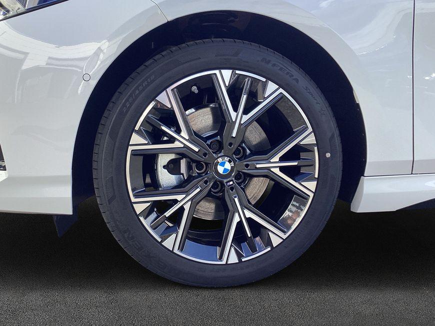 Originalaufnahme des Fahrzeugs