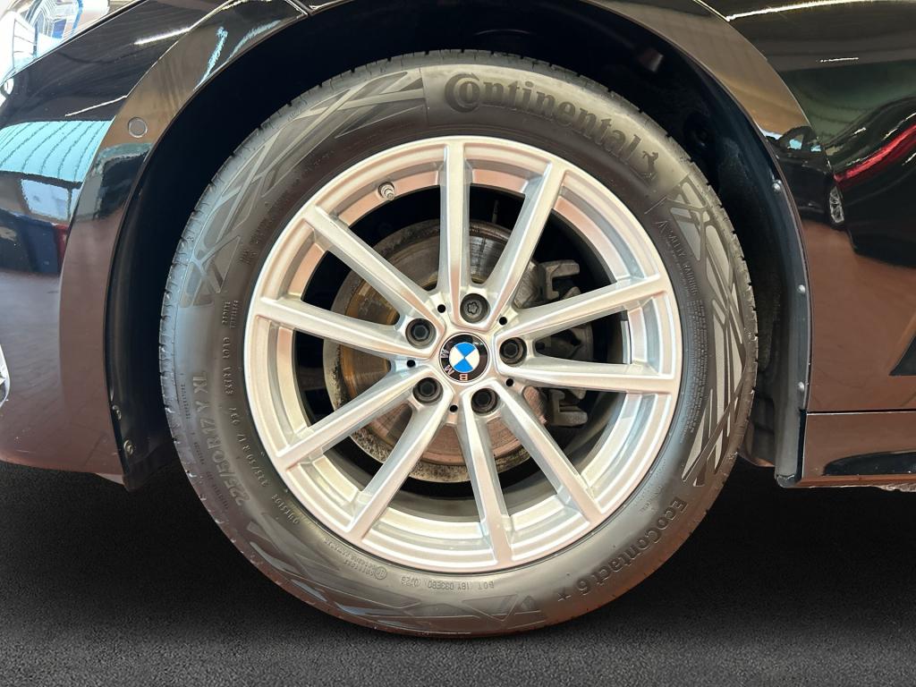 Originalaufnahme des Fahrzeugs Originalaufnahme des Fahrzeugs