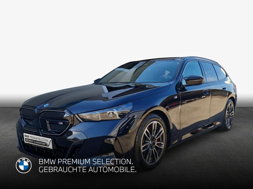 BMW i5 M60 xDrive Touring Originalaufnahme