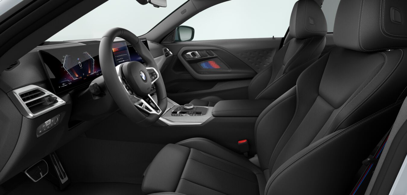 BMW BMW 2er im Innenraum seitlich BMW BMW 2er im Innenraum seitlich