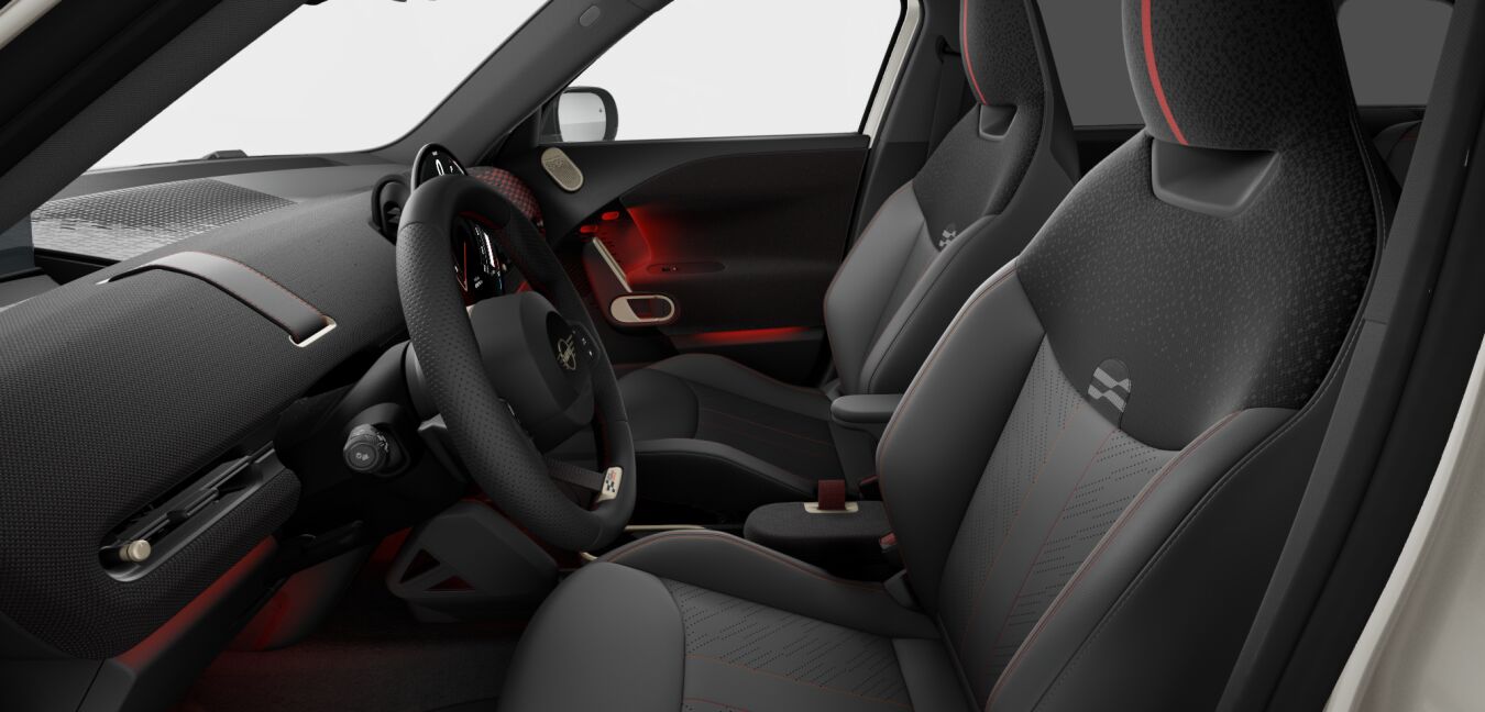 MINI MINI Aceman im Innenraum seitlich MINI MINI Aceman im Innenraum seitlich