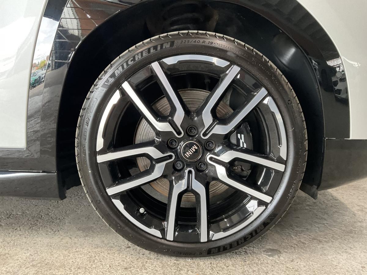 Originalaufnahme des Fahrzeugs Originalaufnahme des Fahrzeugs
