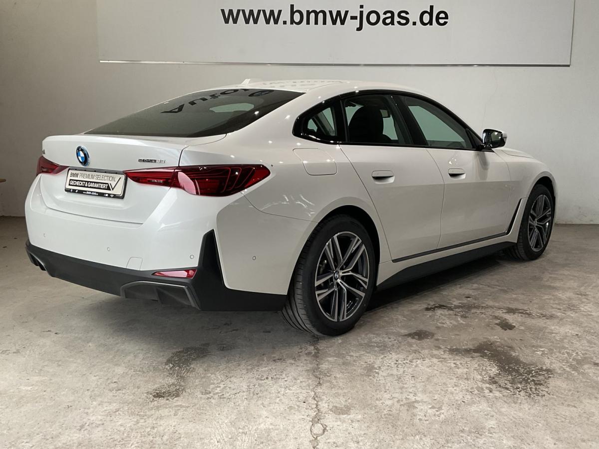 Originalaufnahme des Fahrzeugs