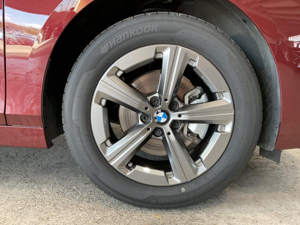 Originalaufnahme des Fahrzeugs Originalaufnahme des Fahrzeugs