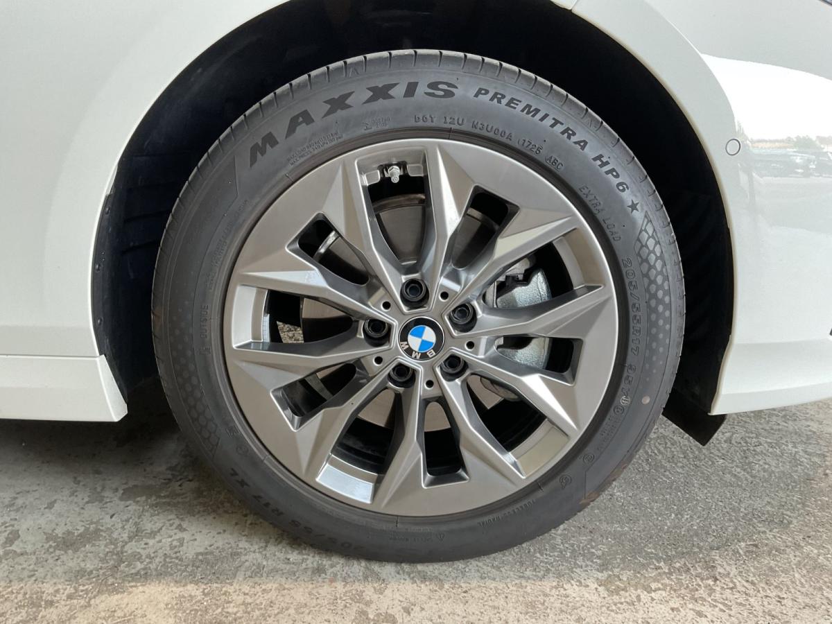 Originalaufnahme des Fahrzeugs Originalaufnahme des Fahrzeugs