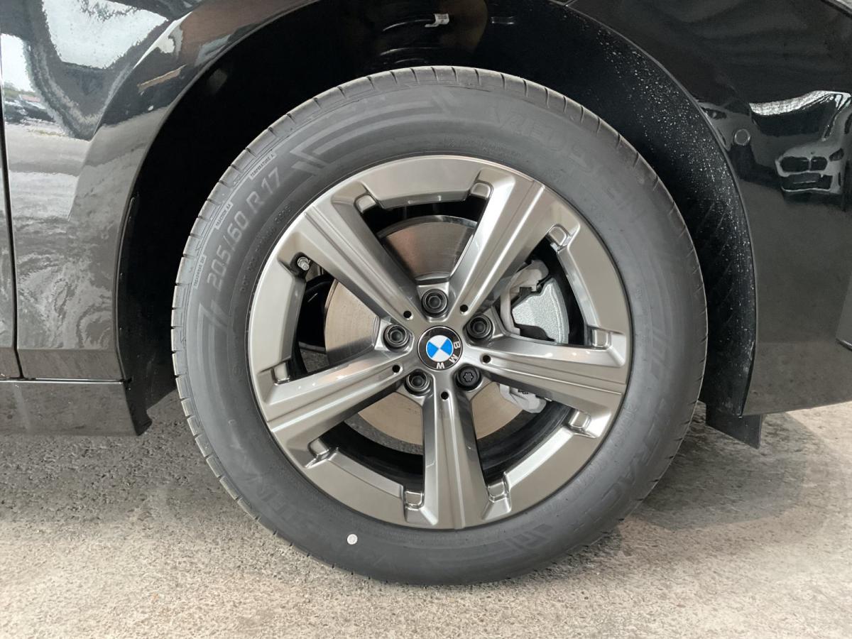Originalaufnahme des Fahrzeugs Originalaufnahme des Fahrzeugs