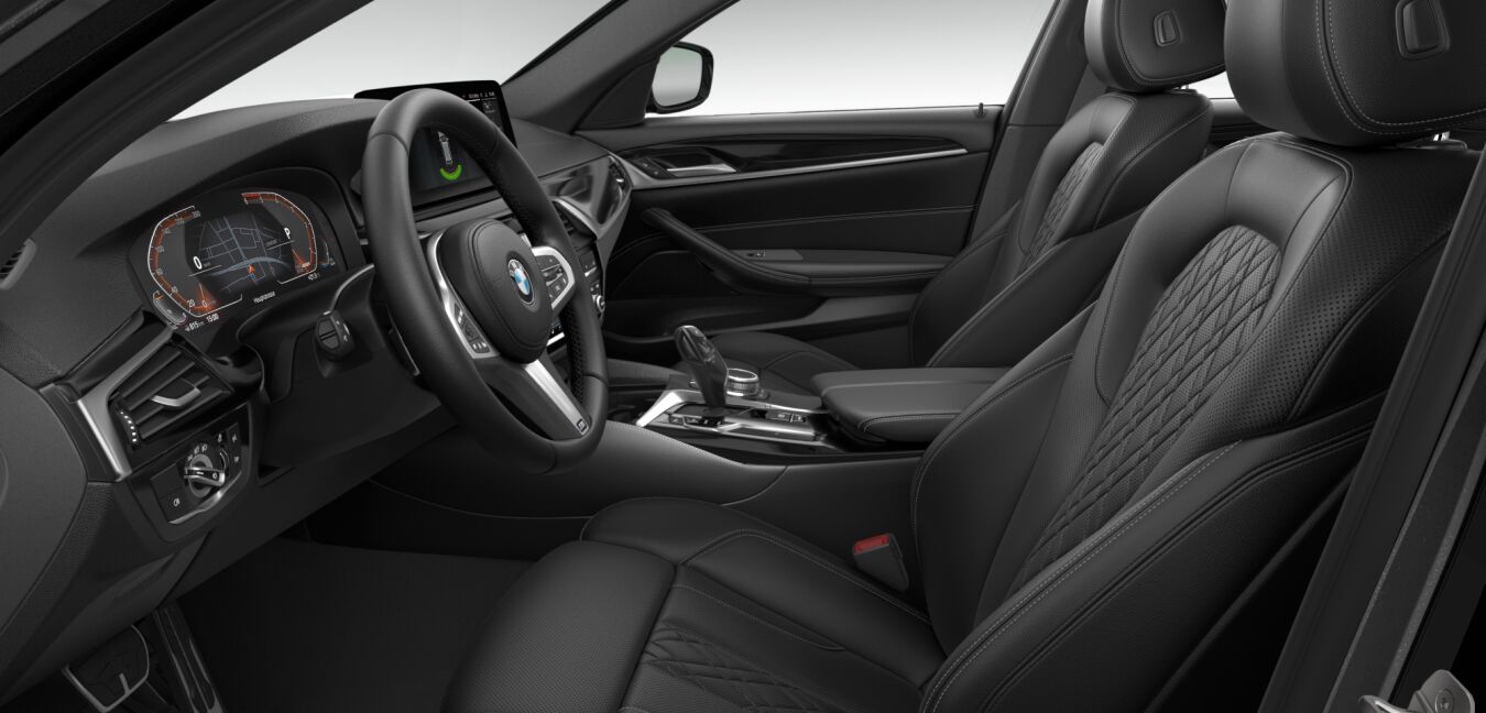 BMW BMW 5er im Innenraum seitlich BMW BMW 5er im Innenraum seitlich