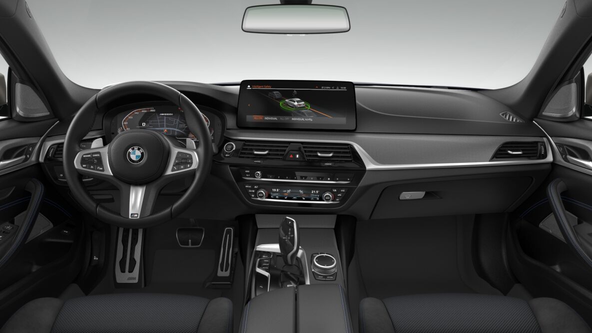 BMW BMW 5er im Innenraum von vorne BMW BMW 5er im Innenraum von vorne