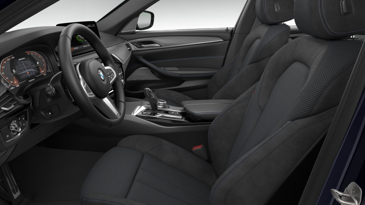 BMW BMW 5er im Innenraum seitlich BMW BMW 5er im Innenraum seitlich