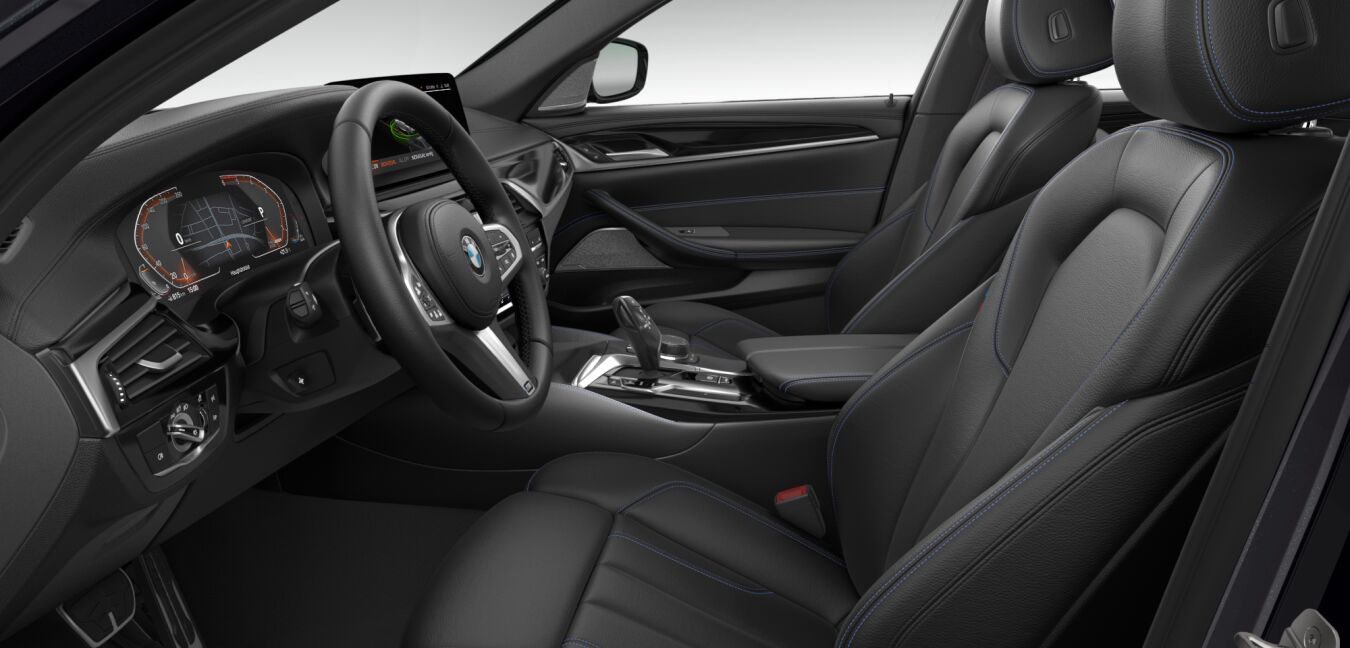 BMW BMW 5er im Innenraum seitlich BMW BMW 5er im Innenraum seitlich
