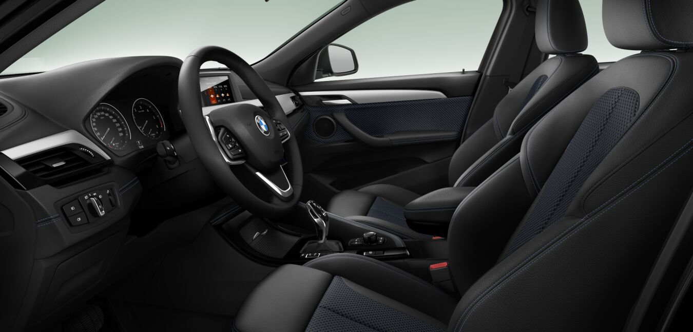 BMW BMW X im Innenraum seitlich BMW BMW X im Innenraum seitlich