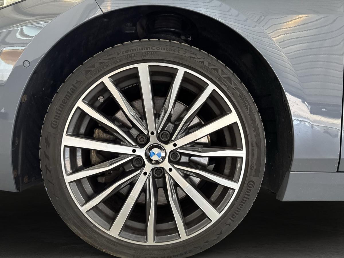 Originalaufnahme des Fahrzeugs Originalaufnahme des Fahrzeugs