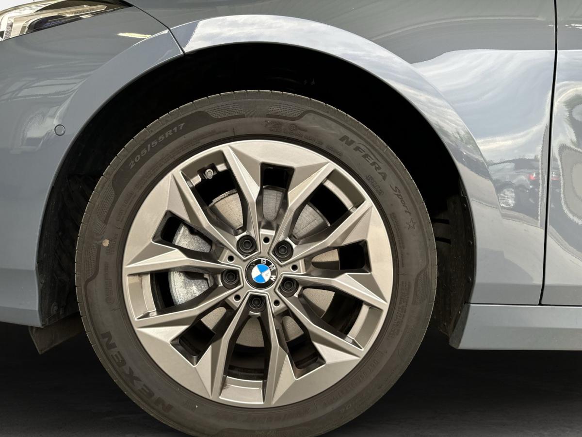 Originalaufnahme des Fahrzeugs Originalaufnahme des Fahrzeugs