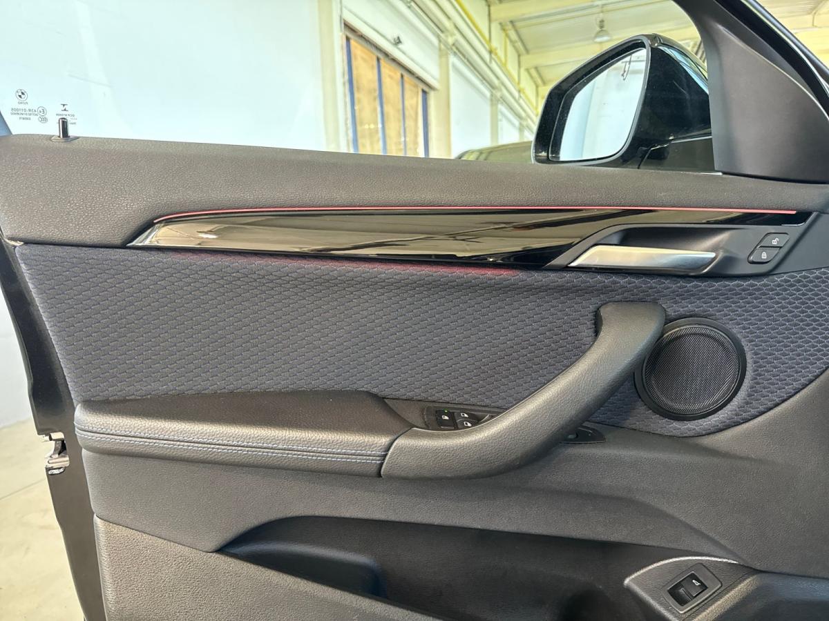 Originalaufnahme des Fahrzeugs Originalaufnahme des Fahrzeugs
