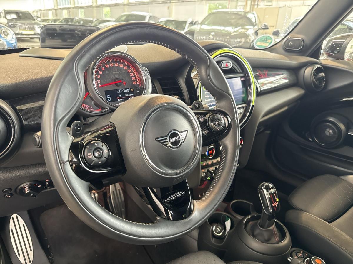 Originalaufnahme des Fahrzeugs Originalaufnahme des Fahrzeugs