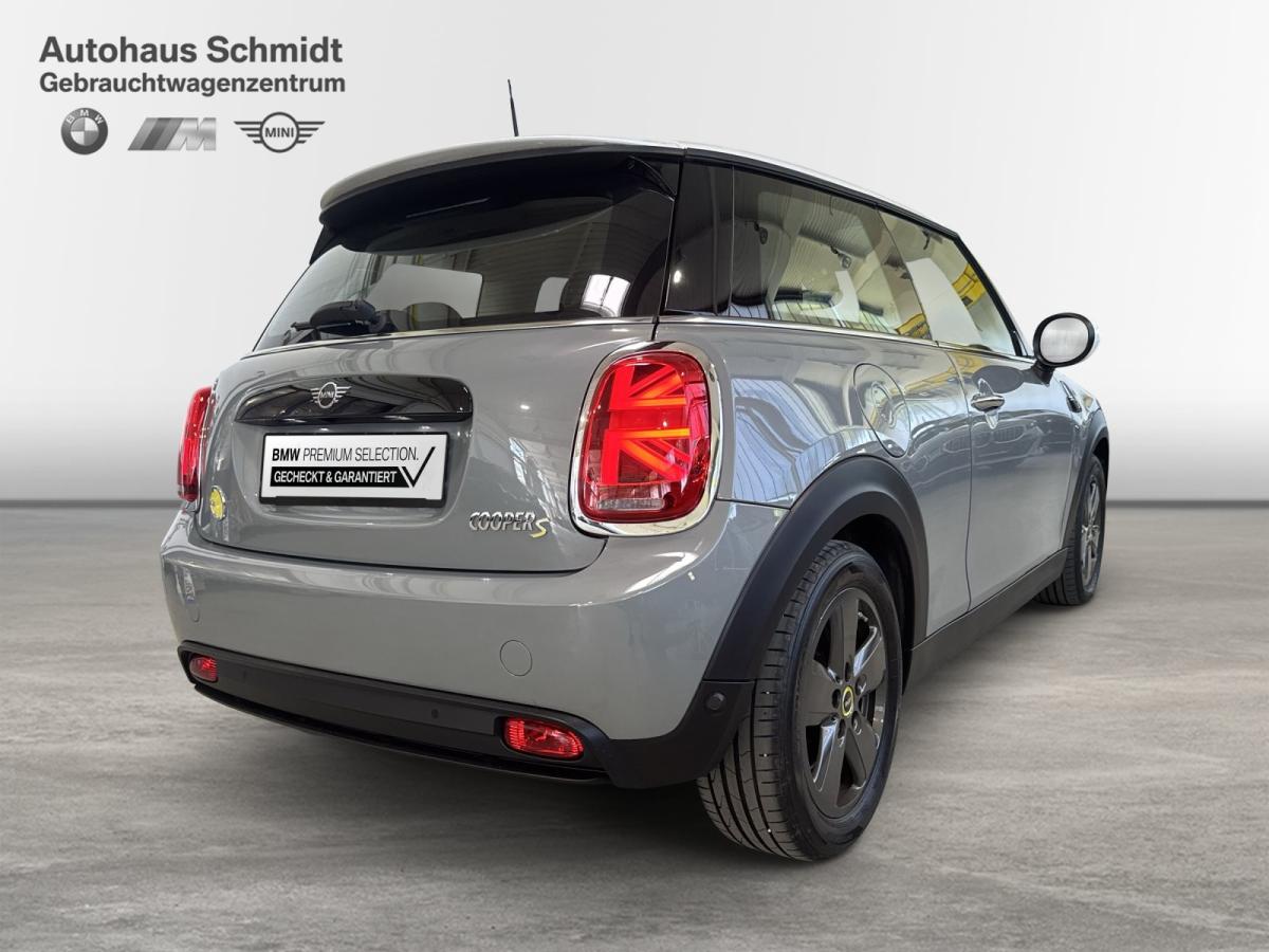 Originalaufnahme des Fahrzeugs Originalaufnahme des Fahrzeugs