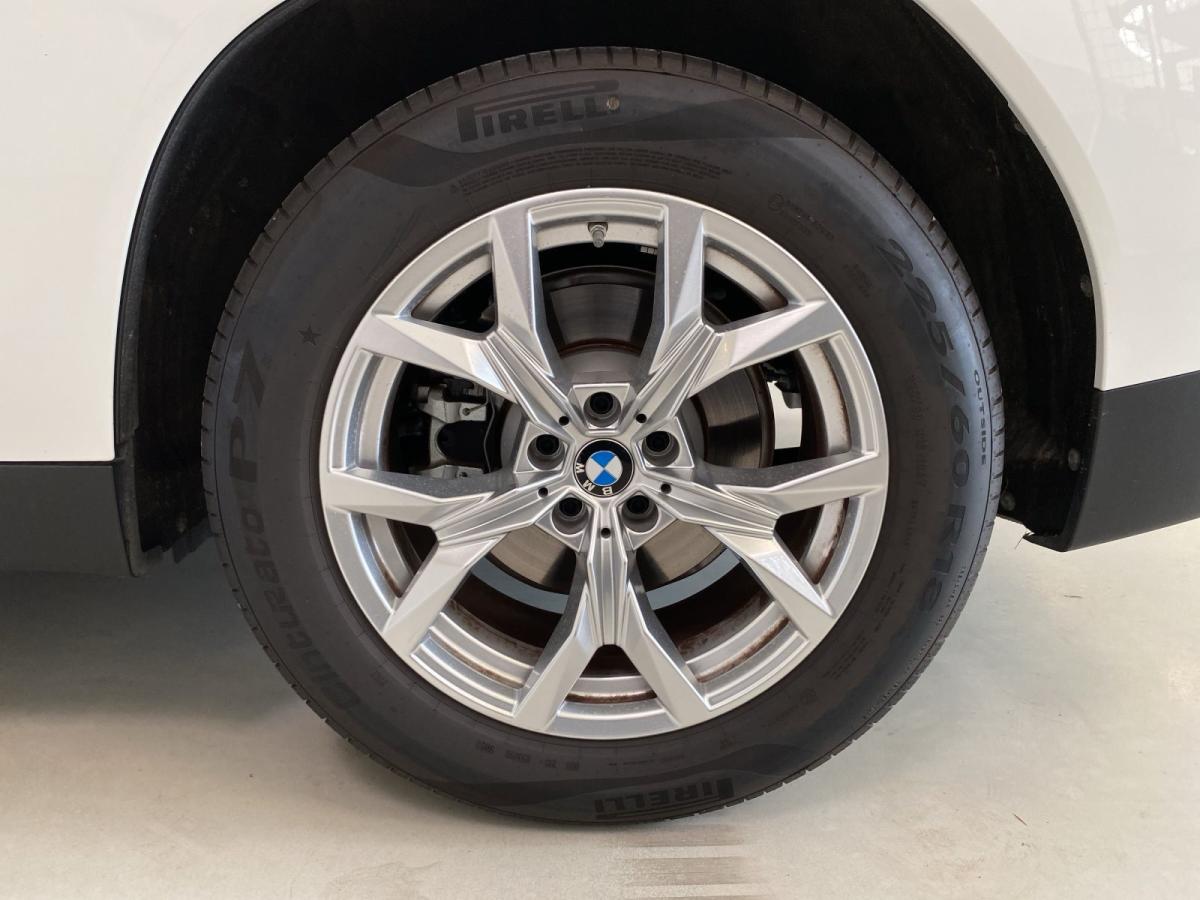 Originalaufnahme des Fahrzeugs Originalaufnahme des Fahrzeugs