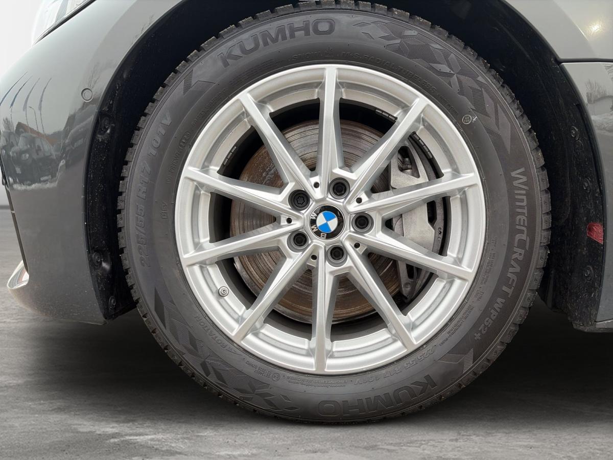 Originalaufnahme des Fahrzeugs Originalaufnahme des Fahrzeugs