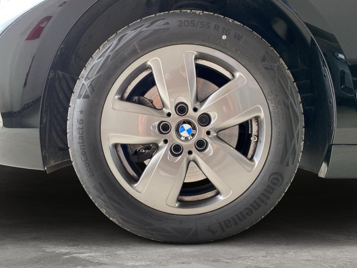 Originalaufnahme des Fahrzeugs Originalaufnahme des Fahrzeugs