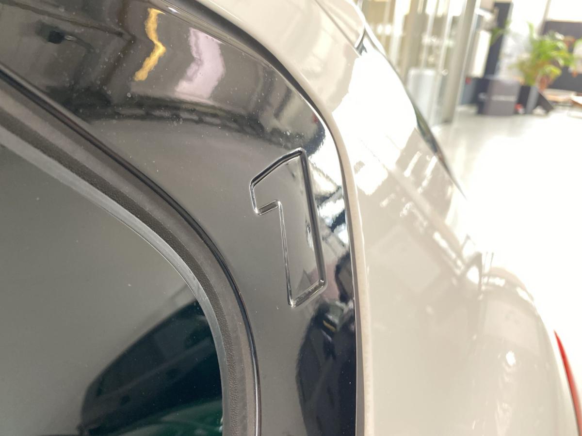 Originalaufnahme des Fahrzeugs Originalaufnahme des Fahrzeugs