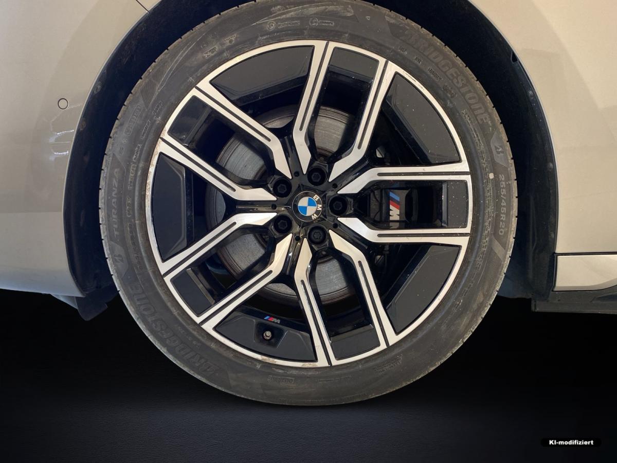 Originalaufnahme des Fahrzeugs