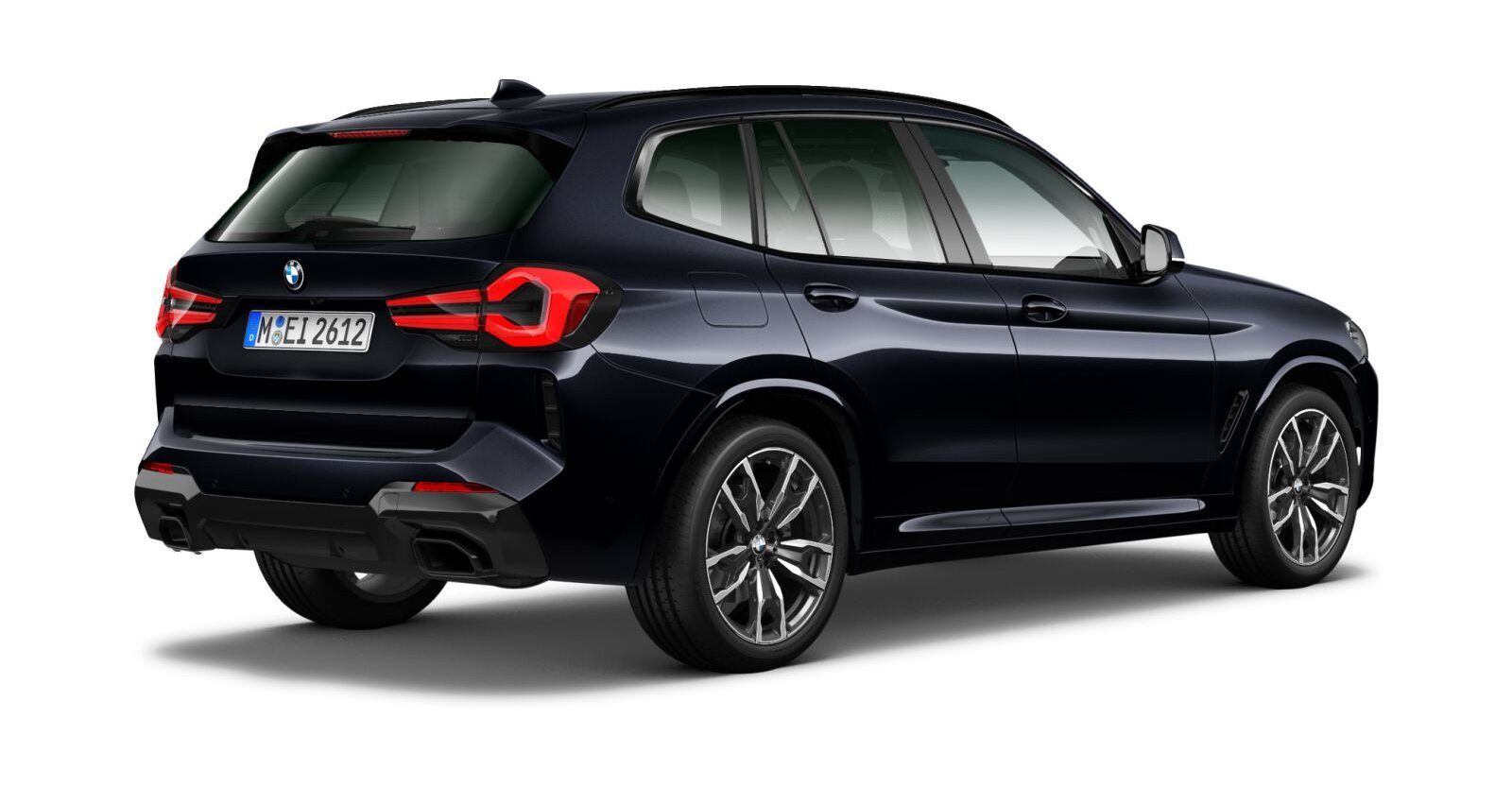 BMW BMW X in Schwarz von hinten