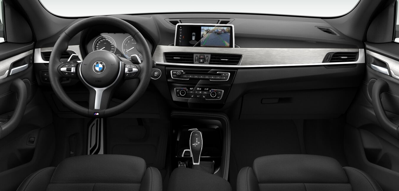 BMW BMW X im Innenraum von vorne