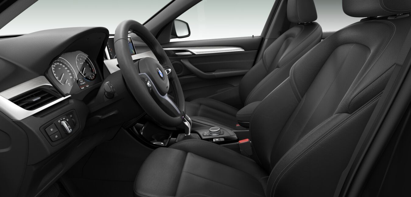 BMW BMW X im Innenraum seitlich
