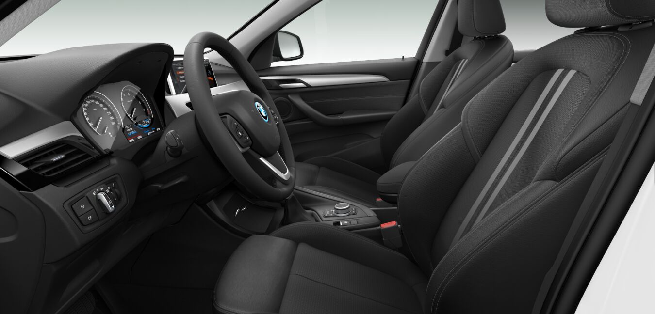 BMW BMW X im Innenraum seitlich