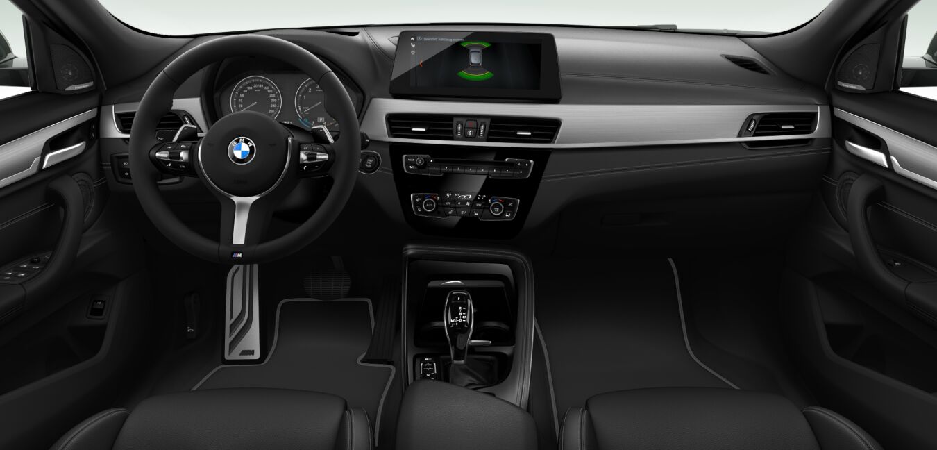 BMW BMW X im Innenraum von vorne