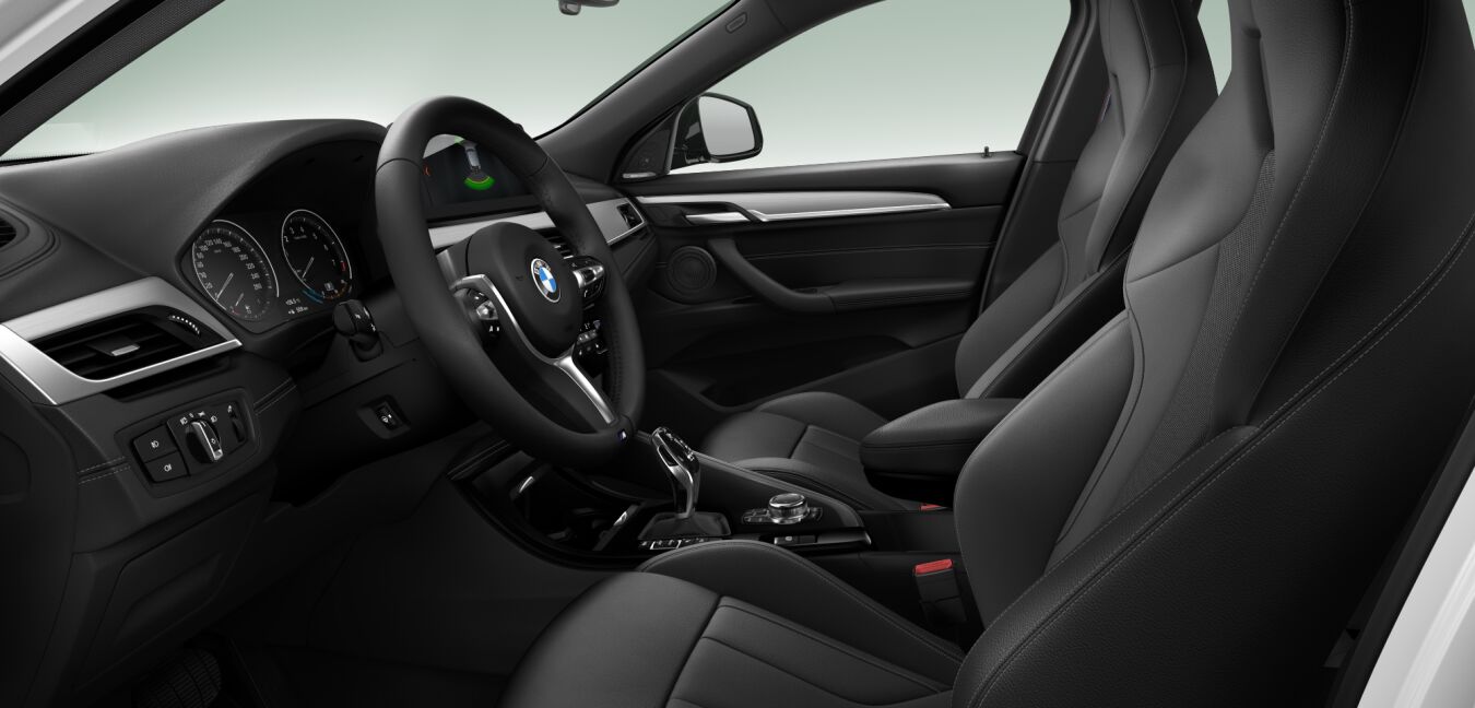 BMW BMW X im Innenraum seitlich