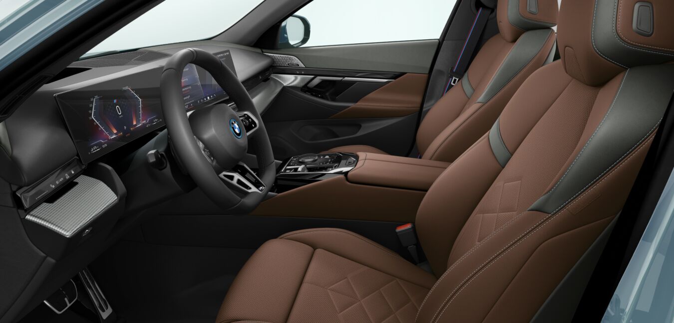 BMW BMW 5er im Innenraum seitlich BMW BMW 5er im Innenraum seitlich