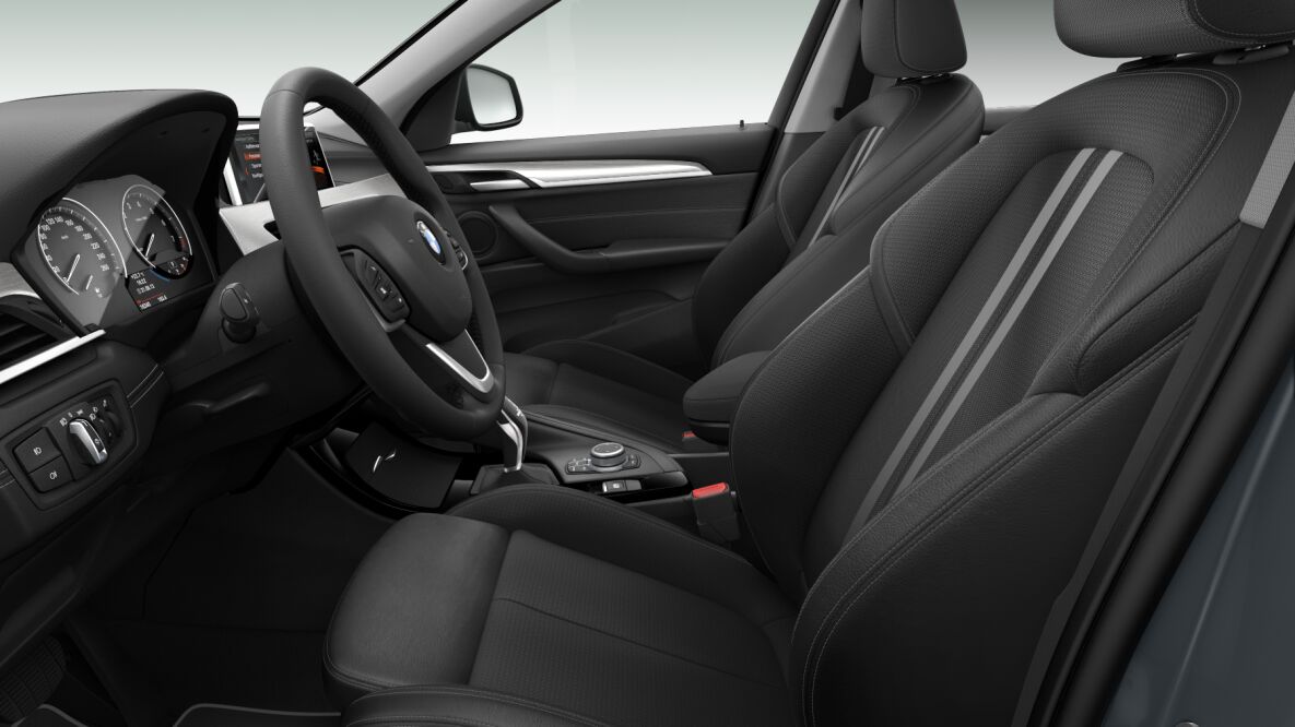 BMW BMW X im Innenraum seitlich BMW BMW X im Innenraum seitlich