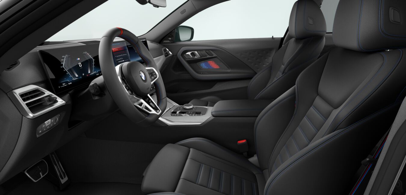 BMW BMW 2er im Innenraum seitlich BMW BMW 2er im Innenraum seitlich