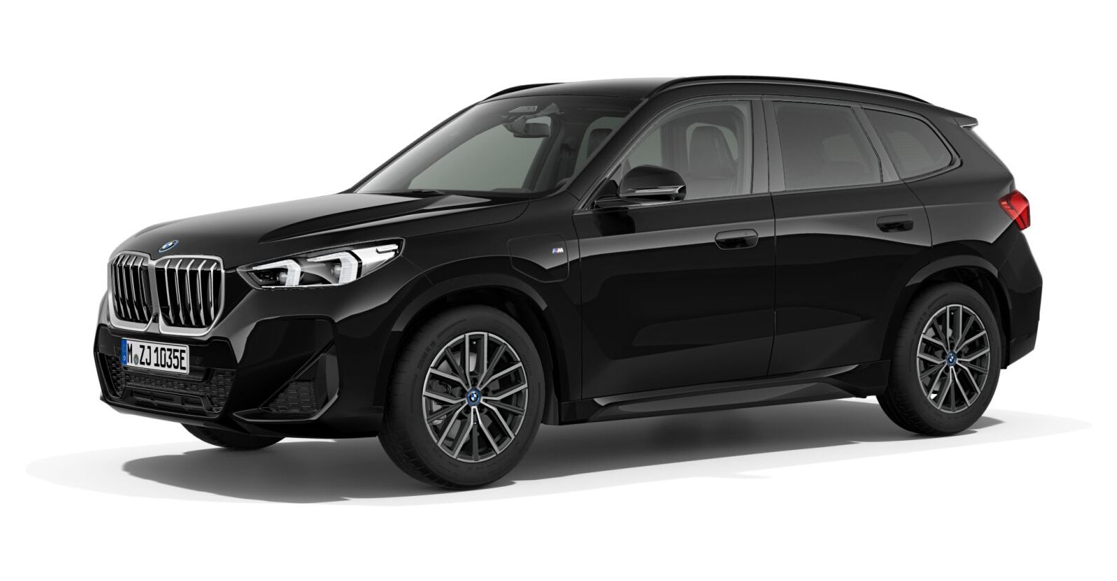 BMW X1 xDrive30e in Schwarz von vorne