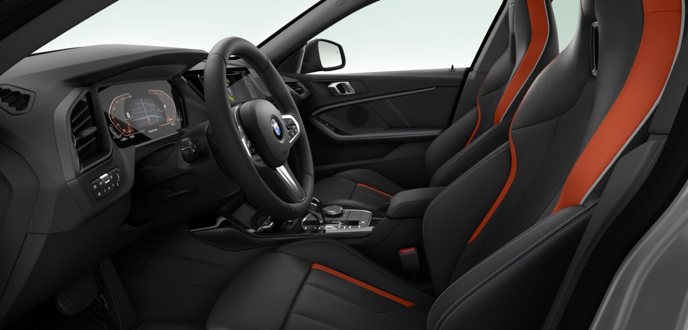 BMW BMW 2er im Innenraum seitlich BMW BMW 2er im Innenraum seitlich