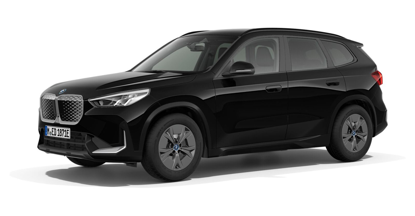 BMW iX1 xDrive30 in Schwarz von vorne BMW iX1 xDrive30 in Schwarz von vorne
