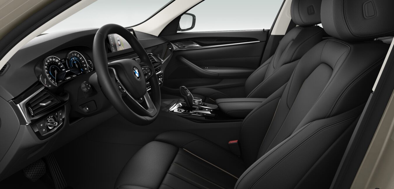 BMW BMW 5er im Innenraum seitlich BMW BMW 5er im Innenraum seitlich
