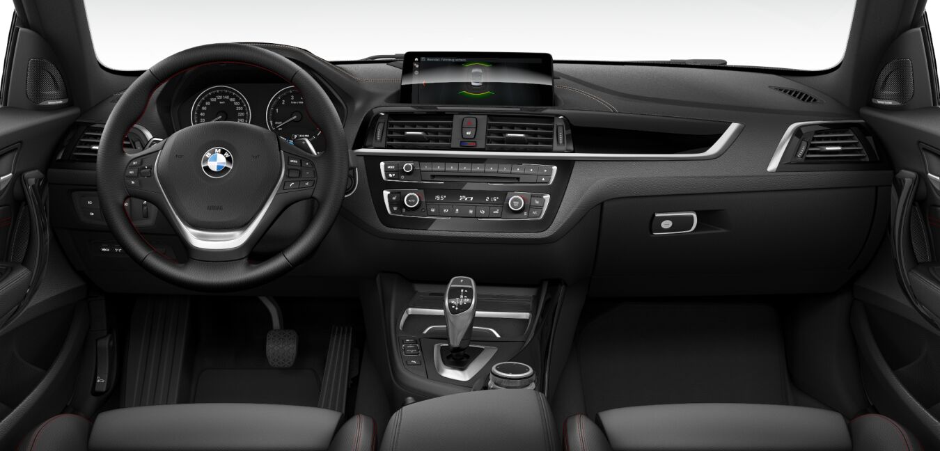 BMW BMW 2er im Innenraum von vorne BMW BMW 2er im Innenraum von vorne