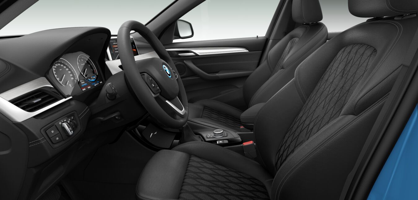 BMW BMW X im Innenraum seitlich