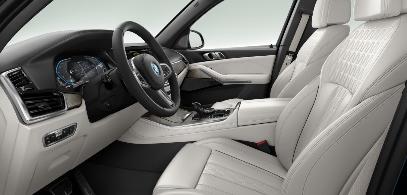 BMW BMW X im Innenraum seitlich BMW BMW X im Innenraum seitlich