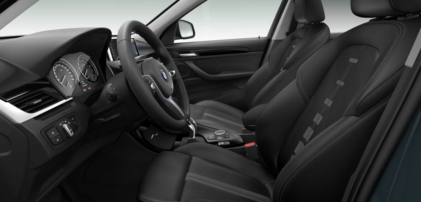BMW BMW X im Innenraum seitlich BMW BMW X im Innenraum seitlich