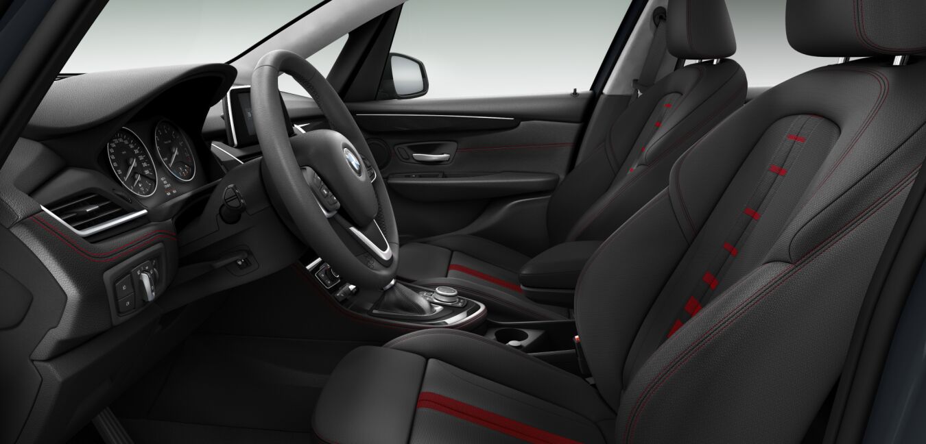 BMW BMW 2er im Innenraum seitlich BMW BMW 2er im Innenraum seitlich