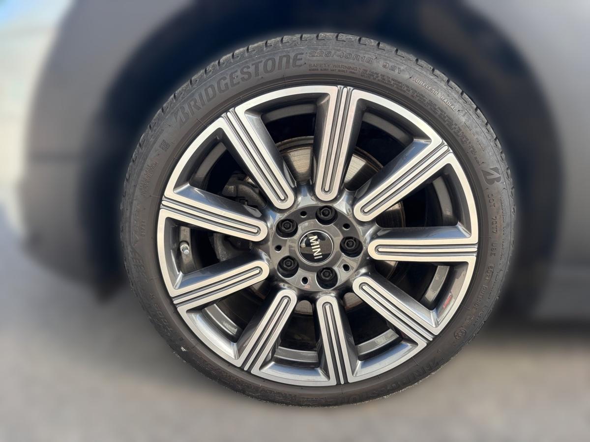Originalaufnahme des Fahrzeugs Originalaufnahme des Fahrzeugs