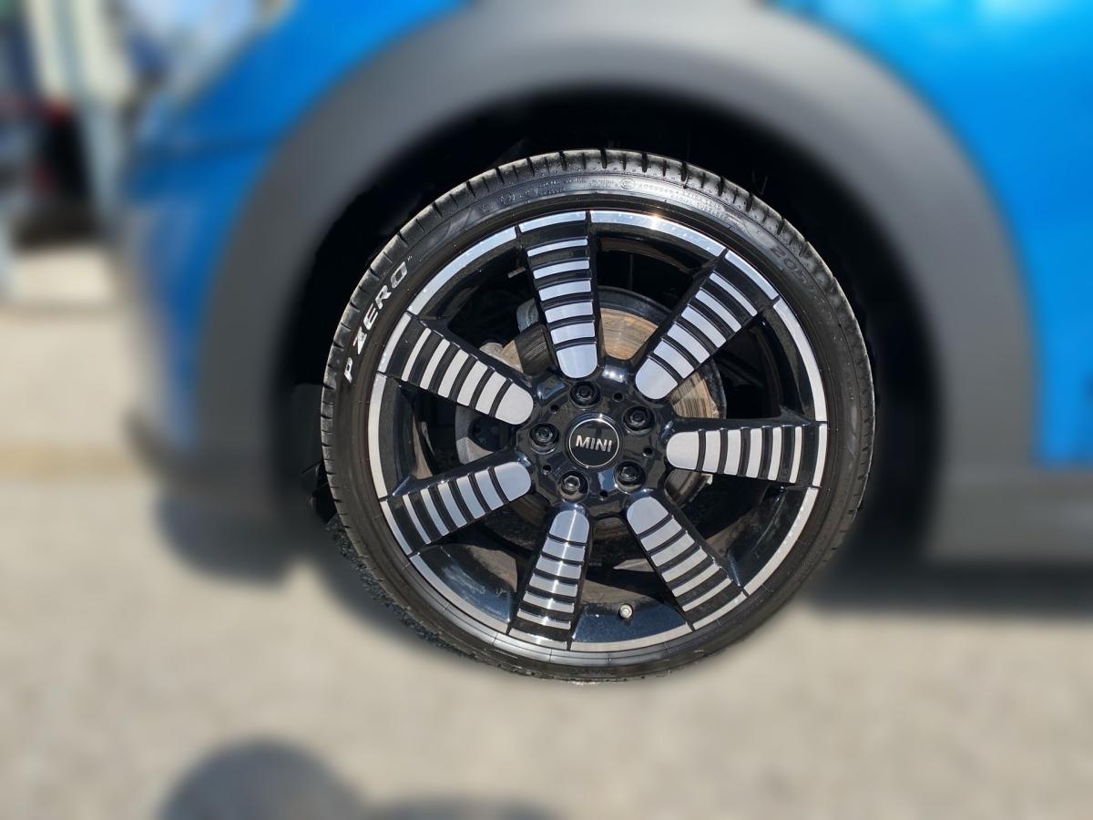 Originalaufnahme des Fahrzeugs Originalaufnahme des Fahrzeugs